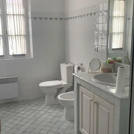 Magnifique Vue Avec Piscine Et Privee *