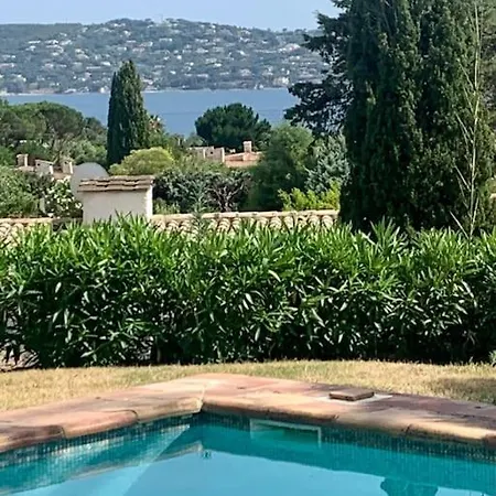 ヴィラ Magnifique Vue Avec Piscine Et Privee グリモー